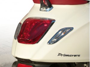 Blinkergitter -MOTO NOSTRA- Vespa Sprint, Primavera 50-150 - hinten - chrom