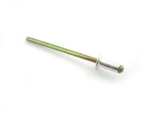 Niete 3x8mm Flachkopf Trittleistenende (innen) Vespa PK, PX