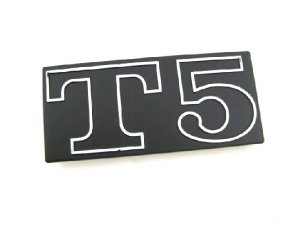 Schriftzug T5, Seitenhaube schwarz/alu, Befestigung: 2 Pins, Lochabstand: 80mm, 100x45mm Vespa T5 Elestart/Classic