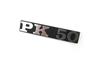 Schriftzug PK 50 Seitenhaube schwarz/alu, Lochabstand:...