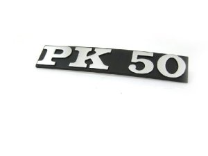 Schriftzug PK 50 Seitenhaube schwarz/alu, Lochabstand: 80mm, 95x17mm Vespa PK
