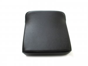 Sitzkissen PASCOLI Gepckbrcke fr Vespa 125 VN/VM/150 VL/VB, schwarz, 245x245mm, mit Lehnenansatz